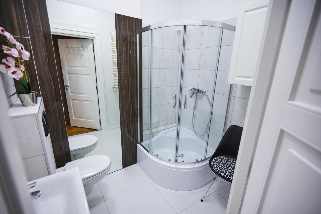 Art Deco Apartament Dla 6 Osob Chorzow/Katowice 6A Eksteriør billede